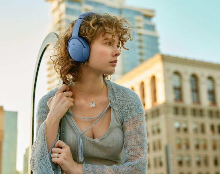 The Ultimate Wireless Headphones for Audiophiles: A Deep Dive into Comfort, Sound, and Performance